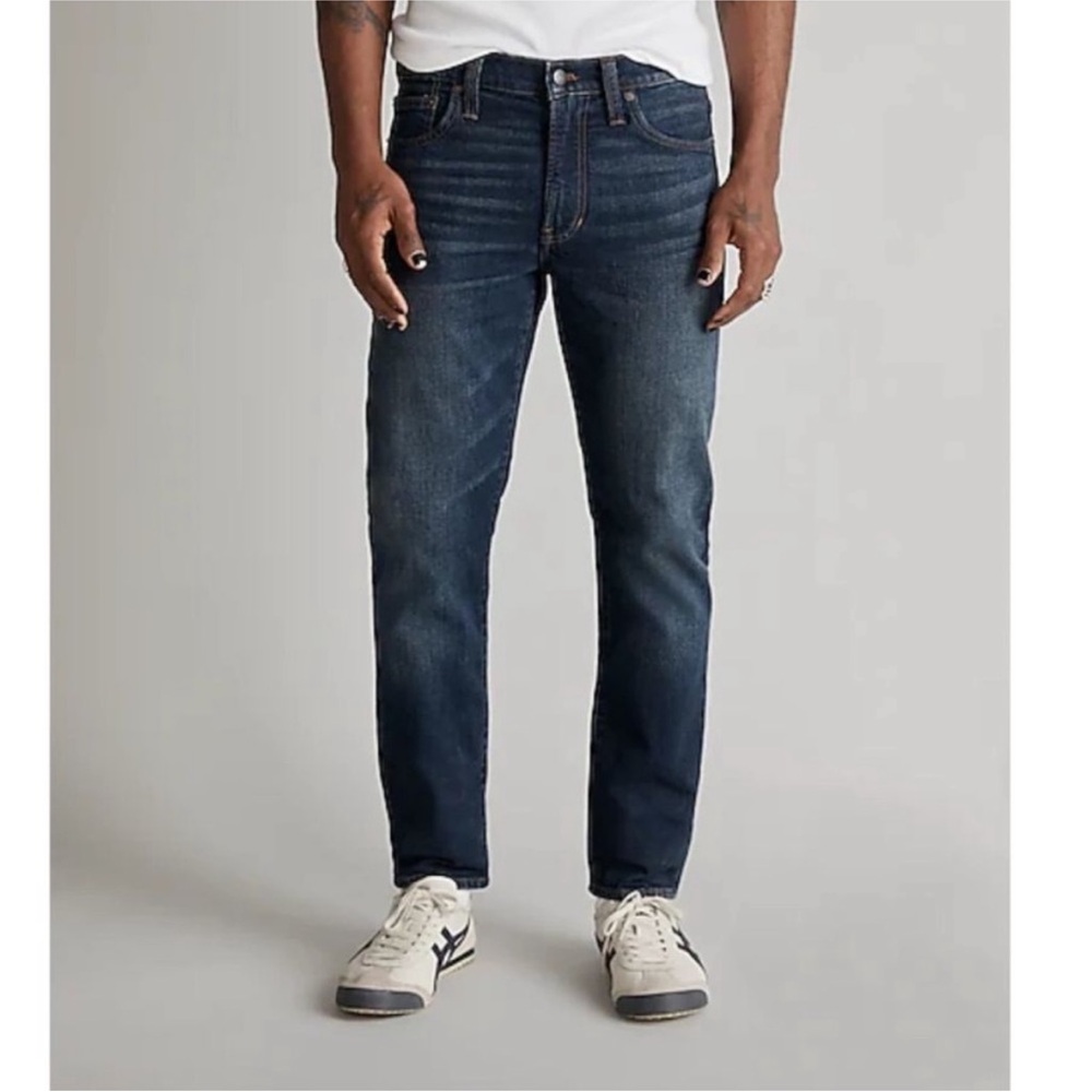 Madewell Men's Athletic Slim
Jeans Stratfield Wash / Size W34 / L34
